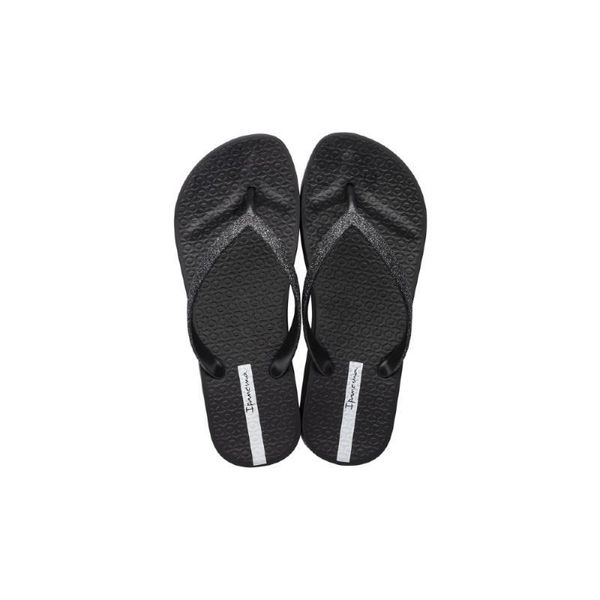 Japonki damskie Ipanema Mesh Chic Plat. Czarne klapki Ipanema, bez wzorów, z gumy, bez obcasa. Za 159.99 zł.