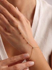 Heliophilia Srebrna bransoletka rozmiar: onesize. Szare bransoletki Heliophilia, srebrne. Za 126.45 zł.