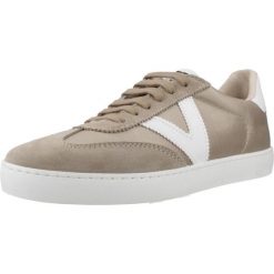 Kapcie VICTORIA BERL Brązowy. Brązowe obuwie domowe VICTORIA, bez wzorów, bez zapięcia. W wyprzedaży za 352.65 zł.