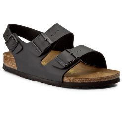 Sandały Birkenstock. Czarne sandały Birkenstock, bez wzorów, bez obcasa, na płaskiej podeszwie, bez zapięcia. Za 389.99 zł.