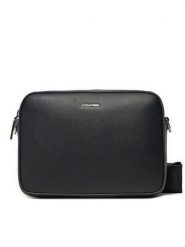 Calvin Klein Torebka Ck Must Small Camera Bag_Caviar K60K613084 Czarny. Czarne listonoszki Calvin Klein, bez wzorów, ze skóry, bez dodatków. Za 219.99 zł.
