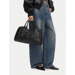 Torebka JENNY. Czarne torebki klasyczne Jenny, bez wzorów, bez dodatków. Za 159.99 zł.