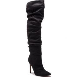 Muszkieterki KAZAR - Ingrid 34695-TS-00 Black. Czarne kozaki Kazar, z materiału, bez obcasa, bez zapięcia. W wyprzedaży za 499.00 zł.