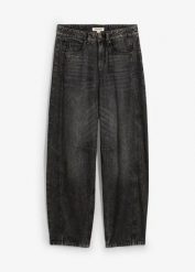 Jeansy o kroju balloon, mid waist, z bardzo miękkiego materiału. Niebieskie jeansy bonprix, bez wzorów. Za 154.99 zł.