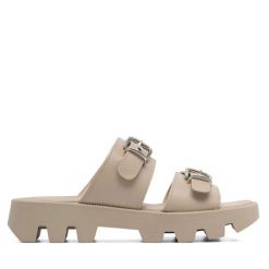 Klapki Lasocki. Brązowe klapki Lasocki, bez wzorów, bez obcasa. Za 159.99 zł.