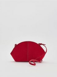 Torebka na ramię - czerwony. Czerwone torby na ramię Reserved, bez wzorów, na ramię, bez dodatków. Za 129.99 zł.
