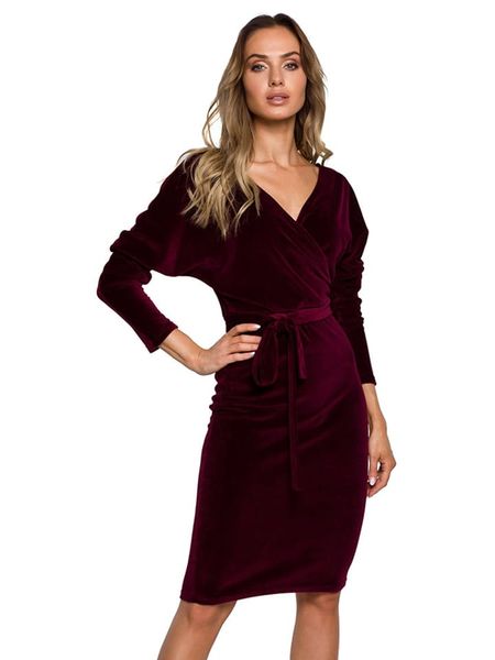 Made of emotion Sukienka w kolorze bordowym rozmiar: XL. Czerwone sukienki Made Of Emotion, xl, bez wzorów, bez kołnierzyka, bez ramiączek, midi, kopertowe. Za 249.99 zł.