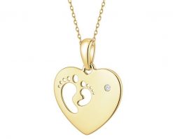 Zawieszka z żółtego złota z diamentem - serce, stópki - 0,003 ct - próba 585. Żółte skarpety Apart, bez wzorów. Za 1,659.00 zł.