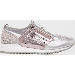 Caprice - Buty. Czerwone obuwie sportowe Caprice, z gumy, bez zapięcia. W wyprzedaży za 219.90 zł.