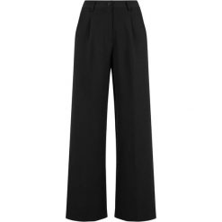 Damskie Spodnie Z Szerokimi Nogawkami. Czarne spodnie dresowe Urban Classics, bez wzorów. Za 147.99 zł.