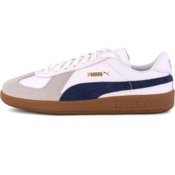 Buty sportowe Puma Army Trainer. Białe obuwie sportowe Puma, z syntetyku, bez zapięcia. W wyprzedaży za 290.00 zł.
