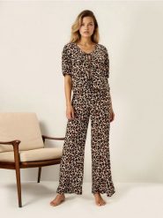 Wiskozowa piżama dwuczęściowa w panterkę - wielobarwny. Piżamy Sinsay, bez wzorów, z wiskozy, bez ramiączek. Za 59.99 zł.