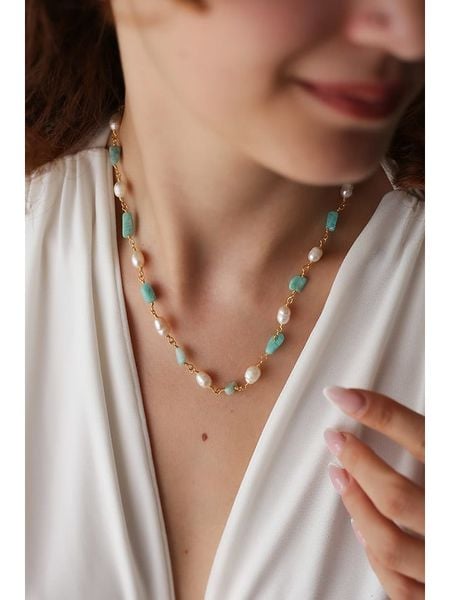 Pierres delicates Pozłacany naszyjnik z amazonitami - dł. 43 cm rozmiar: onesize. Niebieskie naszyjniki Pierres delicates, z perłą, pozłacane. Za 43.99 zł.