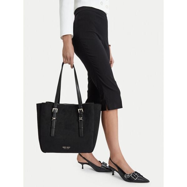 Torebka Nine West. Czarne shopper Nine West, bez wzorów, bez dodatków. Za 329.99 zł.