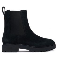 Sztyblety LAUREN RALPH LAUREN. Czarne botki Lauren Ralph Lauren, bez wzorów, bez obcasa, na płaskiej podeszwie, bez zapięcia. Za 889.99 zł.
