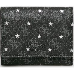 Guess Jeans - Portfel. Czarne portfele Guess Jeans, z aplikacjami, z jeansu. W wyprzedaży za 159.90 zł.