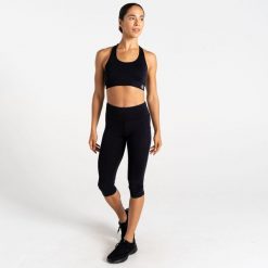 Legginsy turystyczne damskie Influential 3/4. Brązowe legginsy Dare 2b, bez wzorów. W wyprzedaży za 159.99 zł.