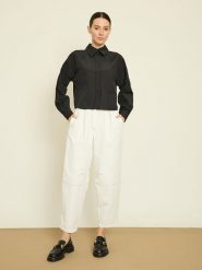 BGN Koszula w kolorze czarnym rozmiar: 36. Czarne koszule BGN, bez wzorów, bez kołnierzyka, bez ramiączek. Za 86.99 zł.