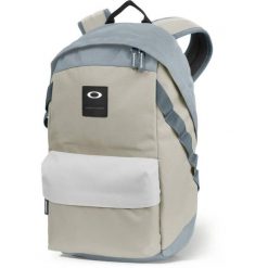 Plecak miejski Oakley Holbrook szary 20 L. Szare plecaki Oakley, bez wzorów. Za 102.00 zł.