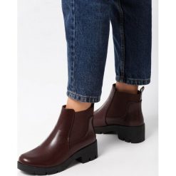 Bordowe Botki Horseradish. Czerwone botki Born2be, na jesień, bez wzorów, bez obcasa, na płaskiej podeszwie, bez zapięcia. Za 99.99 zł.