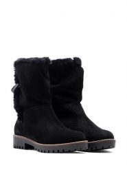 Helene Rouge Skórzane botki w kolorze czarnym rozmiar: 39. Czarne botki Helene Rouge, bez wzorów, z okrągłym noskiem, bez obcasa, bez zapięcia. Za 139.54 zł.