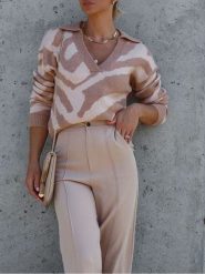 Milan Kiss Sweter w kolorze jasnobrązowo-kremowym rozmiar: M. Brązowe swetry Milan Kiss, m, bez wzorów, bez ramiączek. Za 165.99 zł.