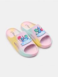 Klapki Lilo & Stitch - wielobarwny. Klapki Sinsay, bez wzorów, bez obcasa. Za 39.99 zł.