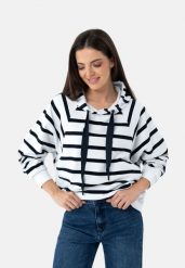 Bluza oversize z kapturem B-AIKA. Białe bluzy Volcano, l, bez wzorów, z bawełny, z kapturem. Za 169.99 zł.