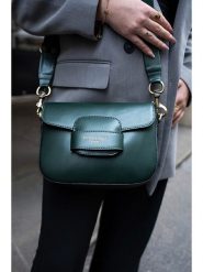 Victor & Hugo Paris Skórzana torebka "Elaine" w kolorze ciemnozielonym - 26 x 16 x 6 cm rozmiar: onesize. Zielone torby na ramię Victor & Hugo Paris, bez wzorów, z materiału, na ramię, bez dodatków. Za 304.99 zł.