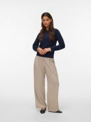 Vero Moda Sweter w kolorze granatowym rozmiar: L. Niebieskie swetry Vero Moda, l, bez wzorów, z materiału, bez ramiączek. Za 59.95 zł.