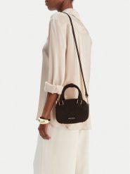 GINO ROSSI Torebka EO-LA224-19318 Brązowy. Brązowe torebki klasyczne Gino Rossi, bez wzorów, ze skóry, bez dodatków. Za 237.99 zł.