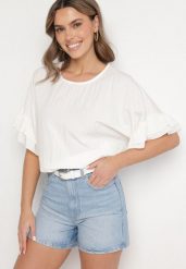 Biała Bluzka z Wiskozą Typu Nietoperz z Falbankami Davienna. Białe bluzki Born2be, uniwersalny, bez wzorów, z jeansu, eleganckie, bez kołnierzyka, bez ramiączek. W wyprzedaży za 67.99 zł.