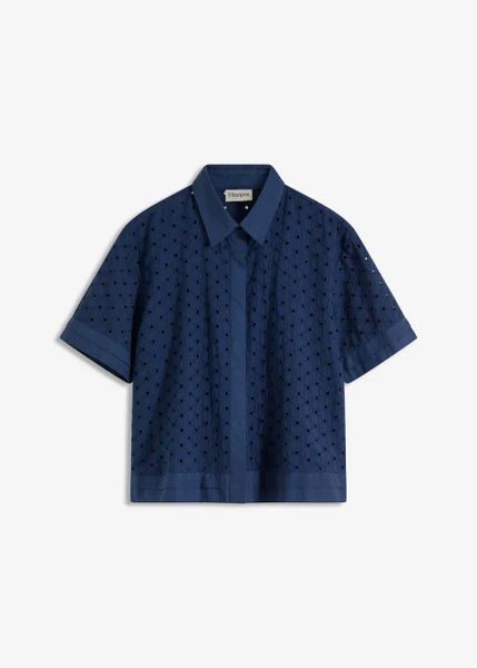 Bluzka z ażurowym haftem. Niebieskie bluzki bonprix, w ażurowe wzory, eleganckie, bez kołnierzyka, bez ramiączek. Za 79.99 zł.