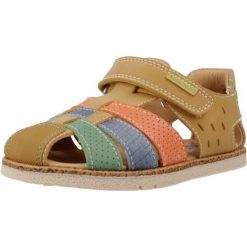 Sandały PABLOSKY 055183P Brązowy. Brązowe sandały PABLOSKY, bez wzorów, ze skóry, bez obcasa, bez zapięcia. Za 250.99 zł.