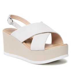 Sandały Bata. Szare sandały Bata, bez wzorów, bez obcasa, na koturnie, bez zapięcia. Za 299.99 zł.