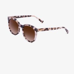 Okulary Hawkers Leo Brown Resort. Brązowe okulary przeciwsłoneczne HAWKERS, bez wzorów, sportowe. Za 255.00 zł.