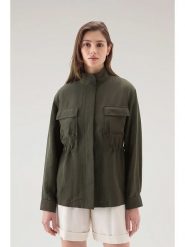 Woolrich Kurtka przejściowa "Fluid" w kolorze khaki rozmiar: L. Brązowe kurtki Woolrich, l, bez wzorów, bez kaptura. Za 501.57 zł.