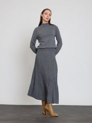 BGN Golf w kolorze szarym rozmiar: 38. Szare golfy BGN, bez wzorów, bez ramiączek. Za 78.99 zł.