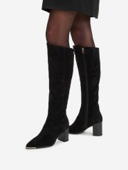 MEXX Kozaki EO-WI44-TUGA-02 Czarny. Czarne kozaki Mexx, ze skóry, bez obcasa, na słupku, bez zapięcia. Za 629.99 zł.