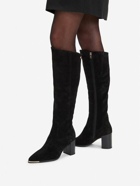 MEXX Kozaki EO-WI44-TUGA-02 Czarny. Czarne kozaki Mexx, ze skóry, bez obcasa, na słupku, bez zapięcia. Za 629.99 zł.
