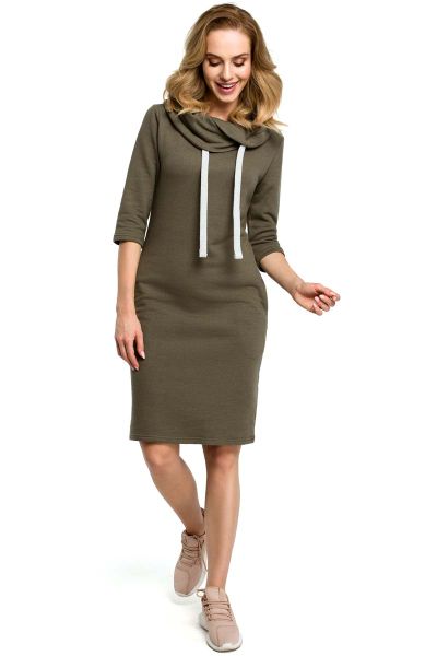 Khaki Sportowa Sukienka z Wywijanym Kołnierzem z Troczkami. Brązowe sukienki MOE, l, bez wzorów, z bawełny, sportowe, bez kołnierzyka, bez ramiączek, sportowe. Za 283.90 zł.