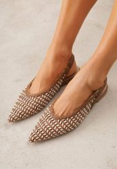 Brązowe Plecione Baleriny z Noskiem w Szpic i Odkrytą Piętą Safire. Brązowe baleriny Born2be, bez wzorów, bez obcasa. Za 99.99 zł.