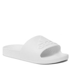 Klapki adidas. Białe klapki Adidas, bez wzorów, bez obcasa. Za 89.99 zł.