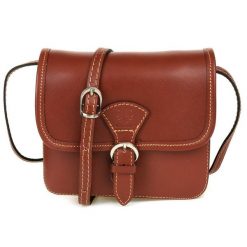 Listonoszka skórzana BELTIMORE K66 koniakowa. Brązowe torebki klasyczne bez wzorów, ze skóry, bez dodatków. Za 129.90 zł.