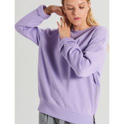 Gładka bluza z zamkami - Fioletowy. Fioletowe bluzy Cropp, l, bez wzorów, bez kaptura. Za 69.99 zł.