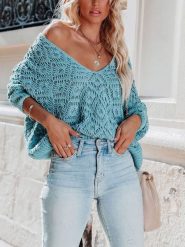Milan Kiss Sweter w kolorze niebieskim rozmiar: S. Niebieskie swetry Milan Kiss, s, bez wzorów, bez ramiączek. Za 140.53 zł.