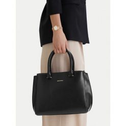 Torebka GINO ROSSI. Czarne torebki klasyczne Gino Rossi, bez wzorów, bez dodatków. Za 279.99 zł.