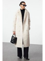 Trendyol Płaszcz przejściowy w kolorze kremowym rozmiar: 38. Brązowe płaszcze Trendyol, bez wzorów, z tkaniny, bez kaptura. Za 201.08 zł.