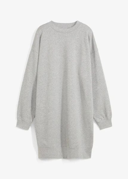 Sukienka dresowa oversized. Czarne sukienki bonprix, bez wzorów, z dresówki, bez kołnierzyka, bez ramiączek, oversize. Za 109.99 zł.