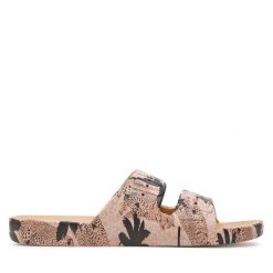 Klapki Freedom Moses. Brązowe klapki Freedom Moses, bez wzorów, bez obcasa. Za 249.99 zł.